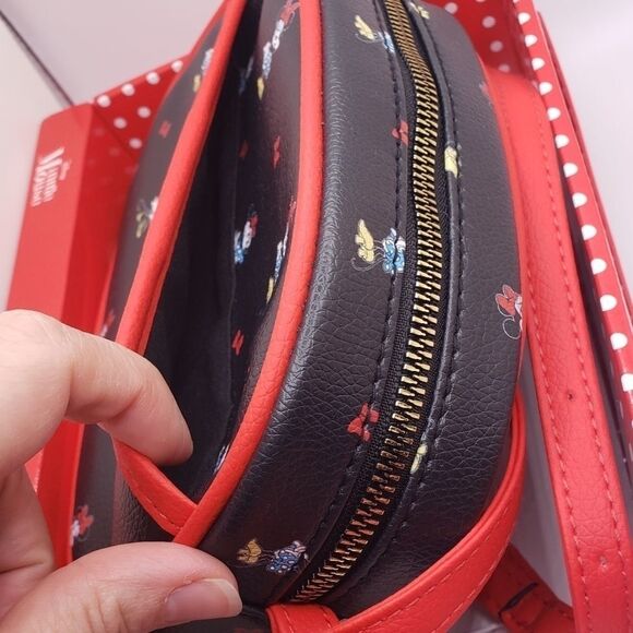 Disney Minnie Mouse camera bag and dangle - Picture 3 of 6